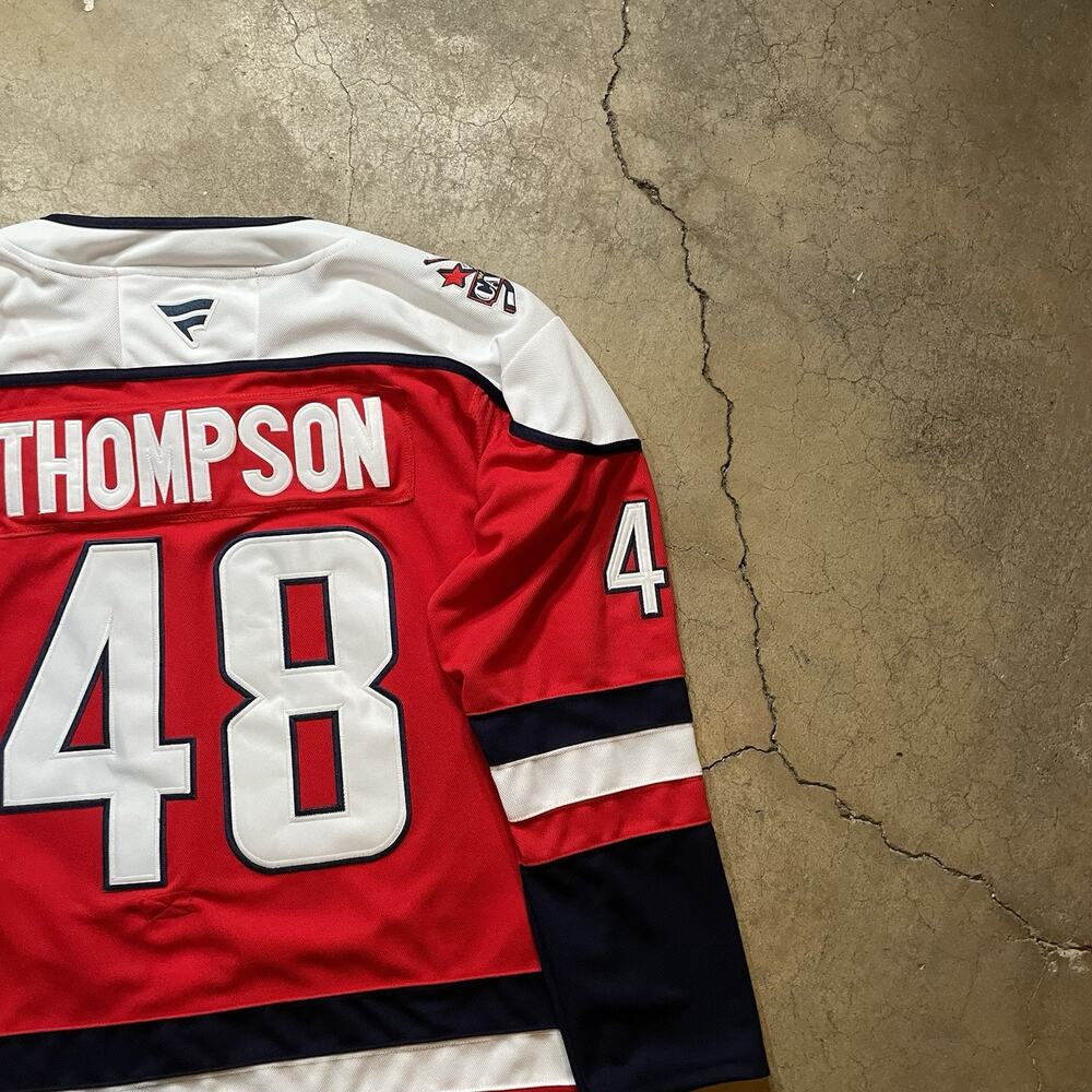 Logan Thompson - Washington Capitals 2025 Screaming Eagle Jersey - Men’s Large - Picture 3 of 6